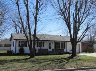 1900 Jean Dr, Lebanon, MO 65536