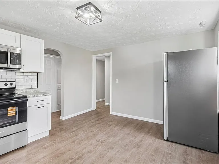 3535 Erin Ave #UP — Photo 3