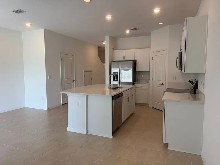 11820 Glenside Ter — Photo 45