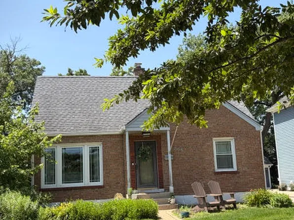 368 N Myrtle Ave, Elmhurst, IL 60126
