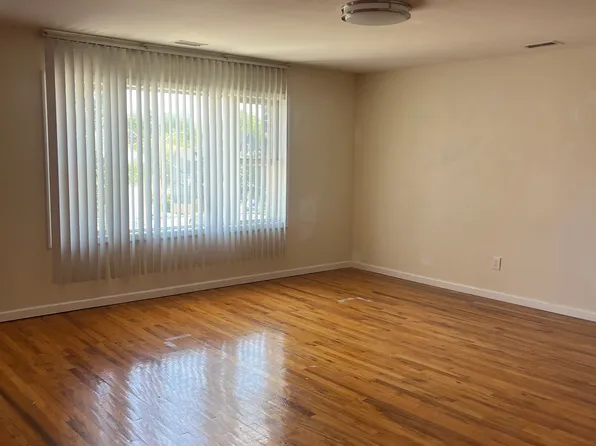 (undisclosed Address), Yonkers, NY 10703