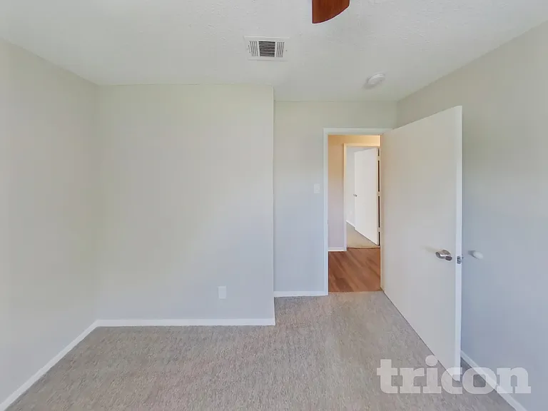 824 Hollow Creek Rd — Photo 13