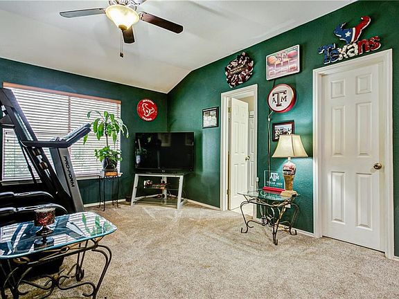 4th image of 3307 Silk Oak Dr
