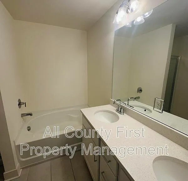 5788 Calle Vista Dr — Photo 14