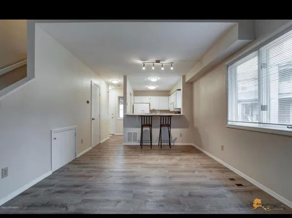 10248 Jamestown Dr #8J, Anchorage, AK 99507