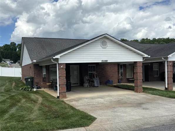 6001 Cloninger Ct APT A, Lowell, NC 28098