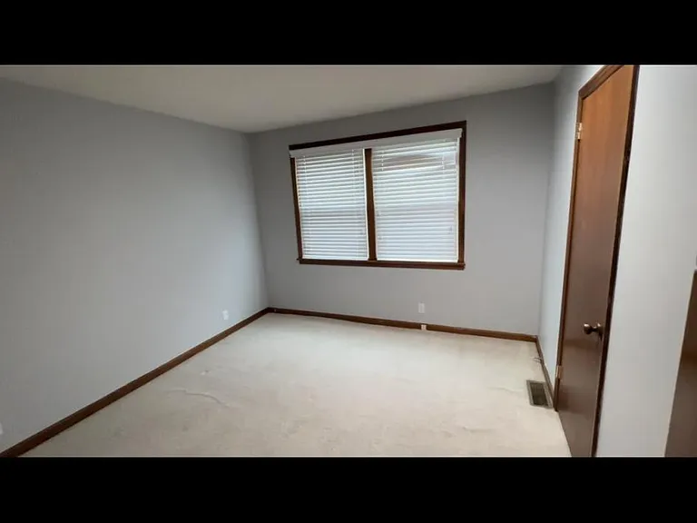 506 Hillwood Dr — Photo 11
