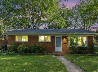 8300 Christine St, Warren, MI 48093