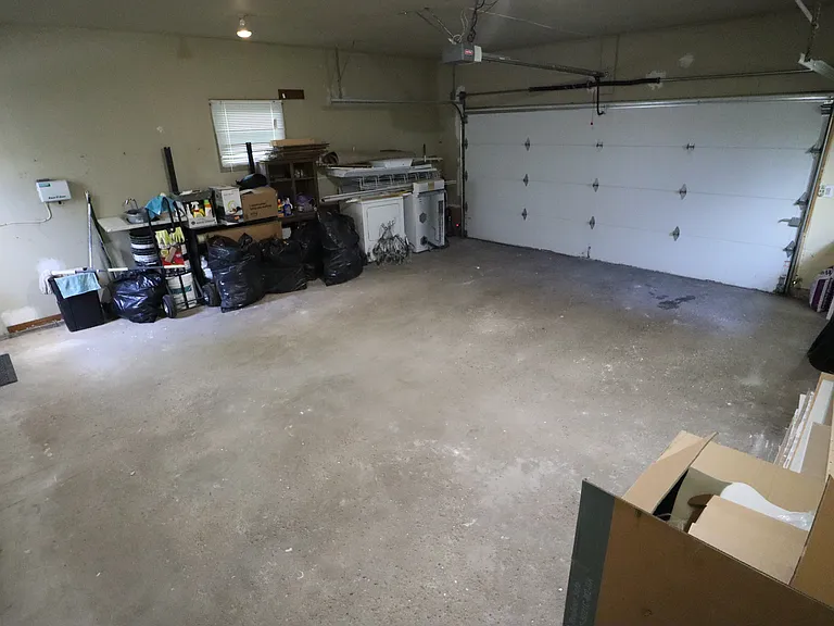 74 Meyerhill Cir E — Photo 19