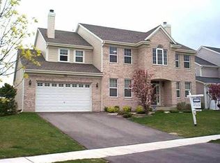 313 Inverness Dr, Cary, IL 60013