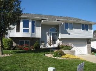 118 Fenwick Cir, Council Bluffs, IA 51503
