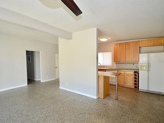 5th image of 113 Parkview Dr