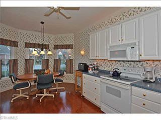 4th image of 1015 Kensford Dr