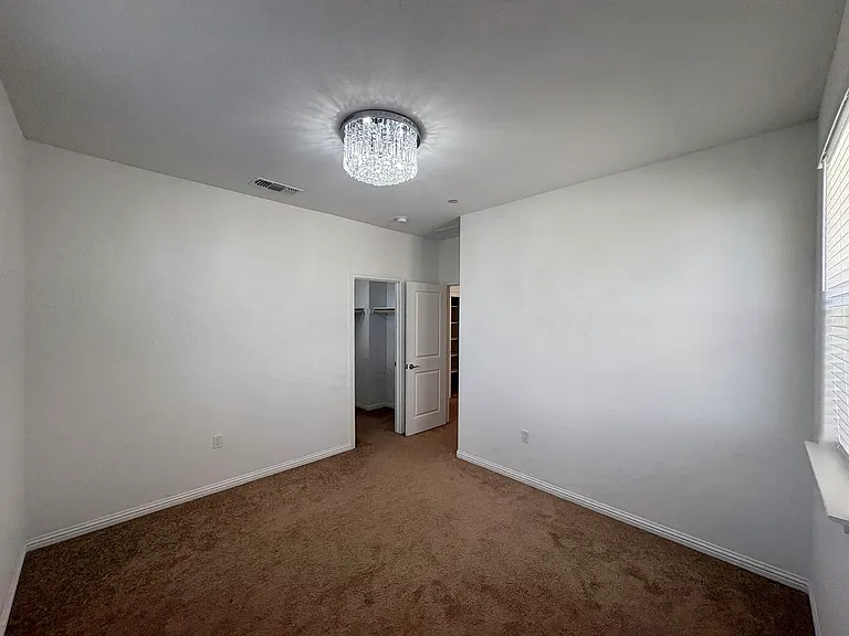 2733 Penrose Ln — Photo 16