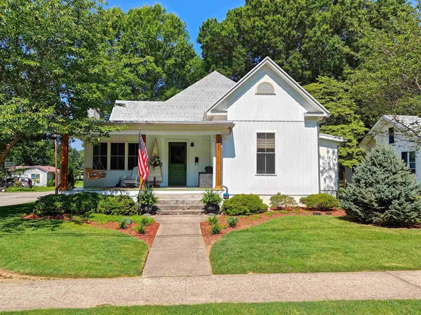 135 Bailey St, Mc Kenzie, TN 38201