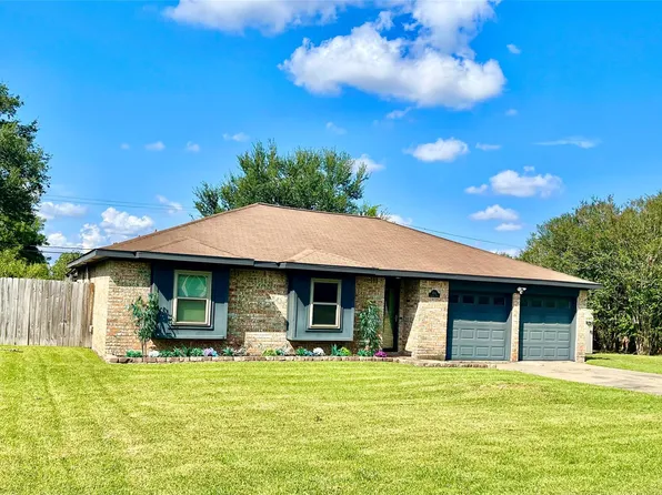 1718 Linwood Dr, Wharton, TX 77488