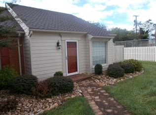 857 Stonegate Ct, Salem, VA 24153