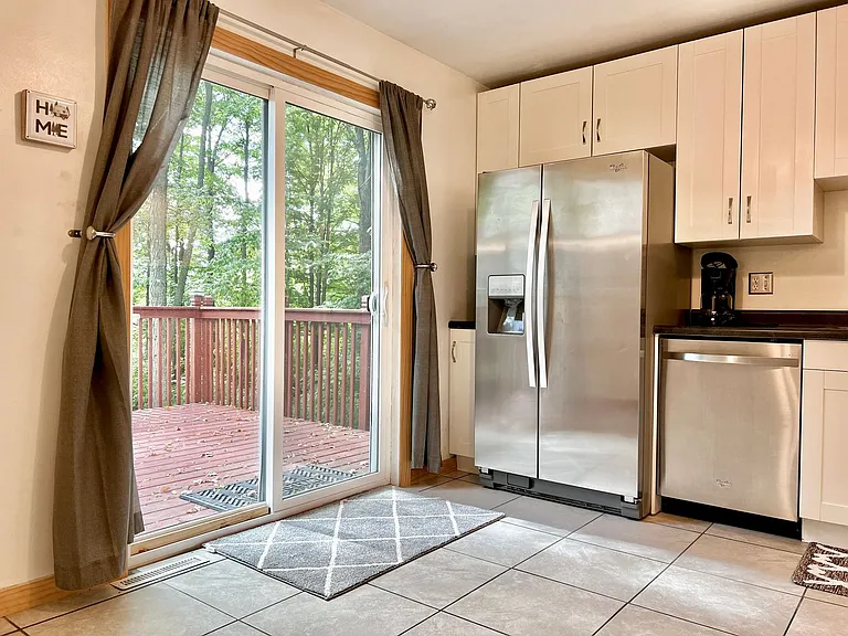 4183 Brammer Dr — Photo 2