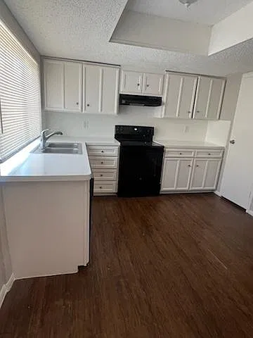 3 bed, 1338 sqft, $2,099 — Photo 4