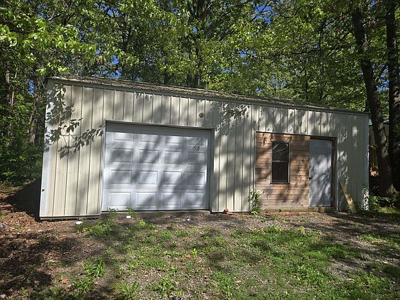 3rd image of 155 Breeder Rd