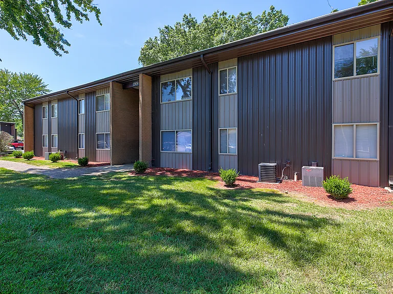 Glenview Apartments — Photo 17