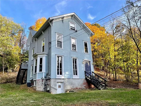 19 Mountain Rd, Cornwall On Hudson, NY 12520