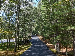 93 Clover Hill Rd, Colts Neck, NJ 07722