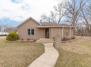 25089 Johnsons Mill Rd, Waucoma, IA 52171