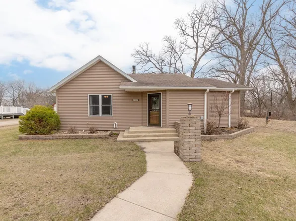 25089 Johnsons Mill Rd, Waucoma, IA 52171