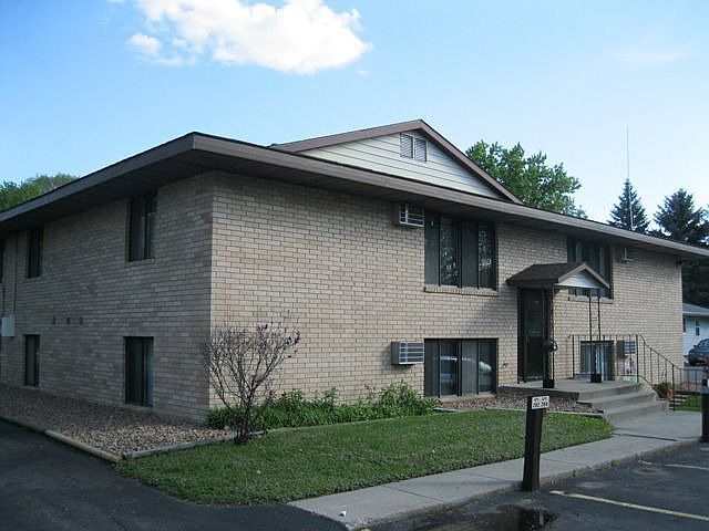 Great secured 8 plex 