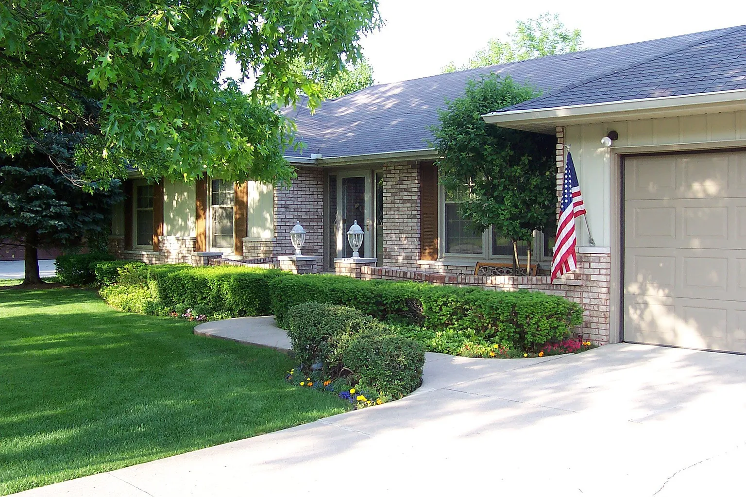 51900 Bellflower Ln photo 1