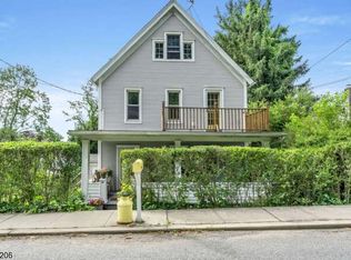 54 Wells Ave, Hampton, NJ 08827
