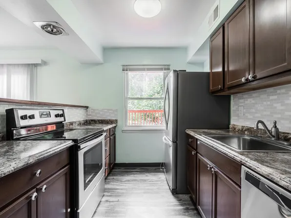 9523 Hagel Cir, Lorton, VA 22079