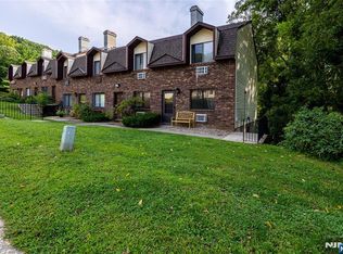 35 Great Gorge Ter, Vernon, NJ 07462