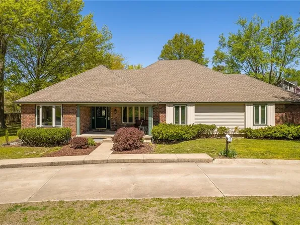 2000 June St, Excelsior Springs, MO 64024