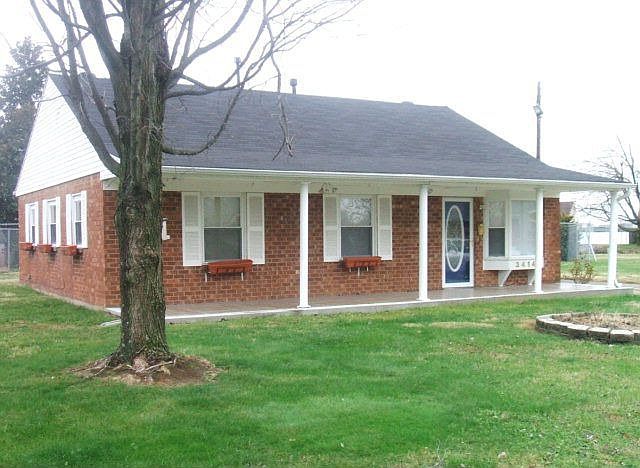 1st image of 3414 Winchester Dr