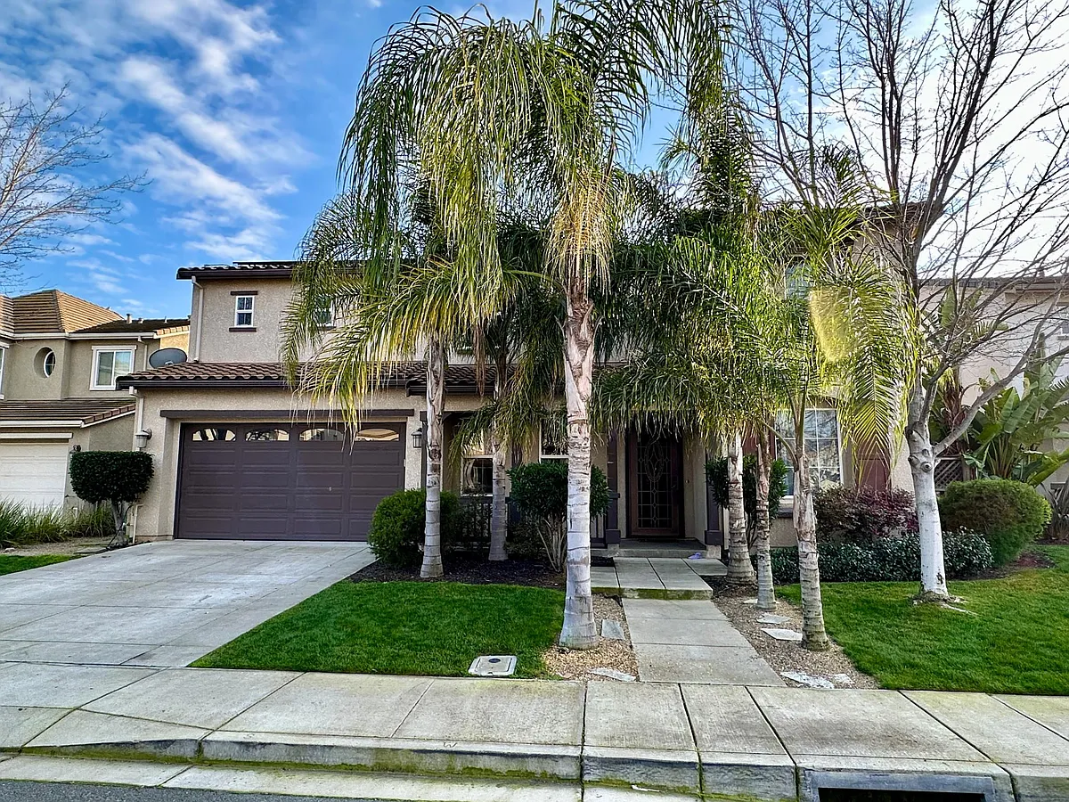 Building Photo - 4007 Blacksmith Cir