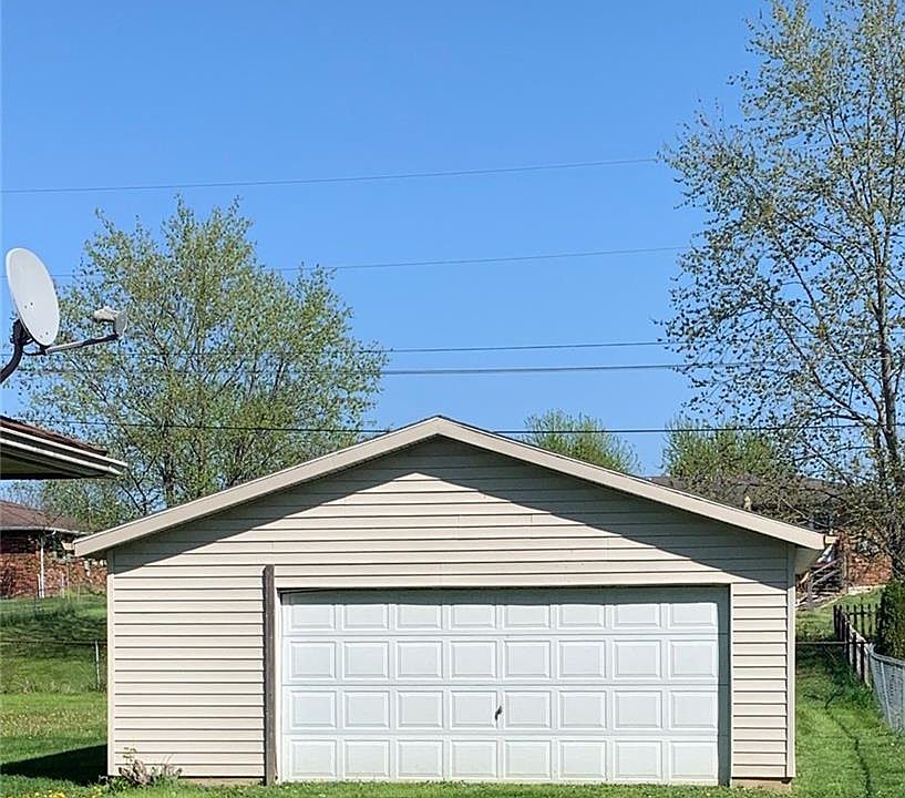 3870 N County Road 300 W, North Vernon, IN 47265 | Zillow