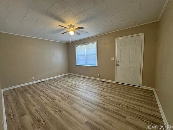 2nd image of 710 Wooten St