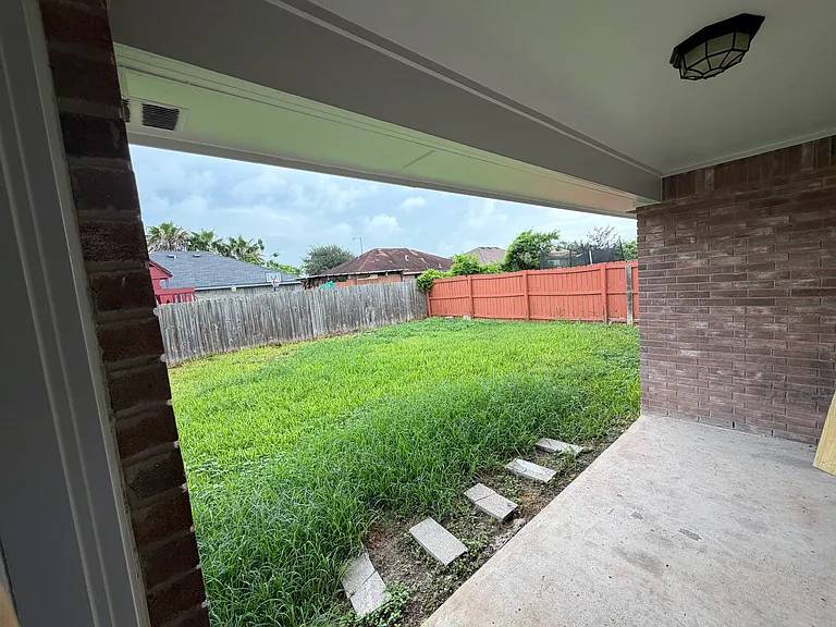 5015 Jovan Cir — Photo 13