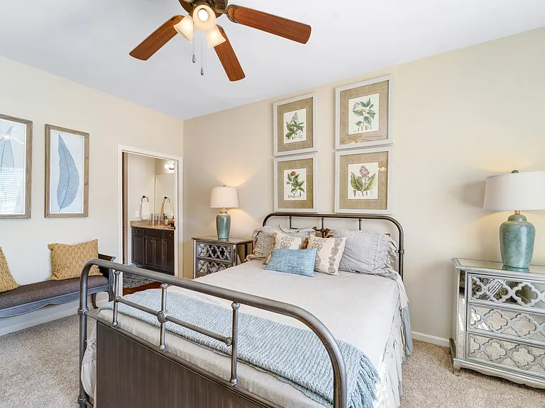 Waverly - 2 Bed / 2 Bath - 1,108 Sq.Ft.