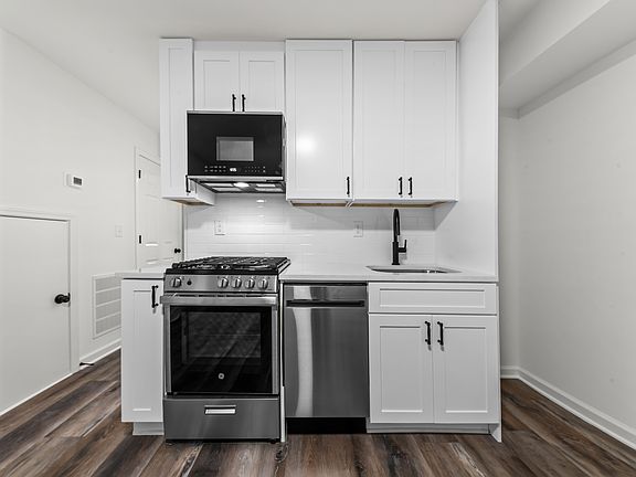 4th image of 425 S Church St #2