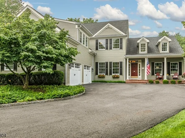 17 Maidstone Ct, Montgomery Twp., NJ 08558