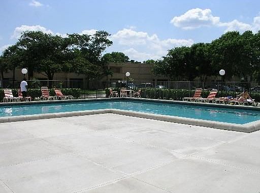 4th image of 163 Lakeview Dr APT 201