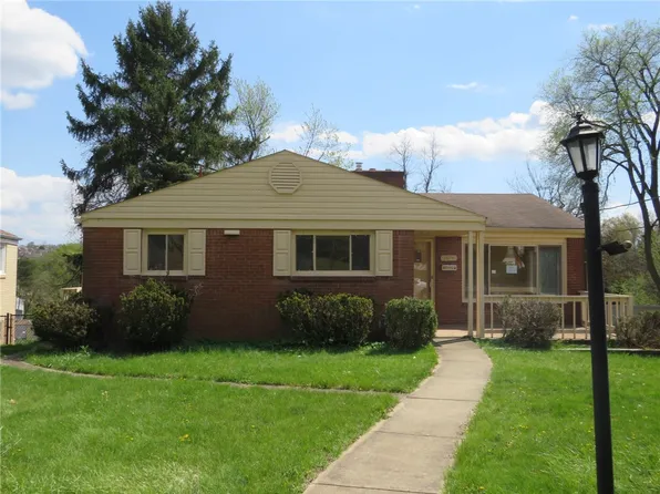 2439 Red Oak Dr, Pittsburgh, PA 15220