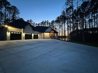 965 Sunset Pointe Dr, Salisbury, NC 28146
