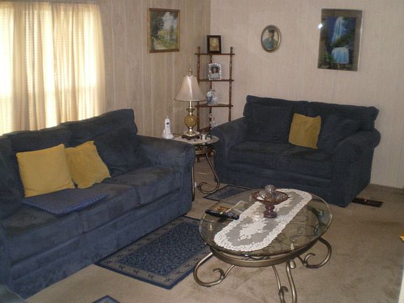 3rd image of 1432 Glenwood Cir