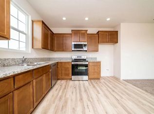6745 Jujube Ln, Sacramento, CA