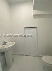 4th image of 2402 SW 145th Pl #0