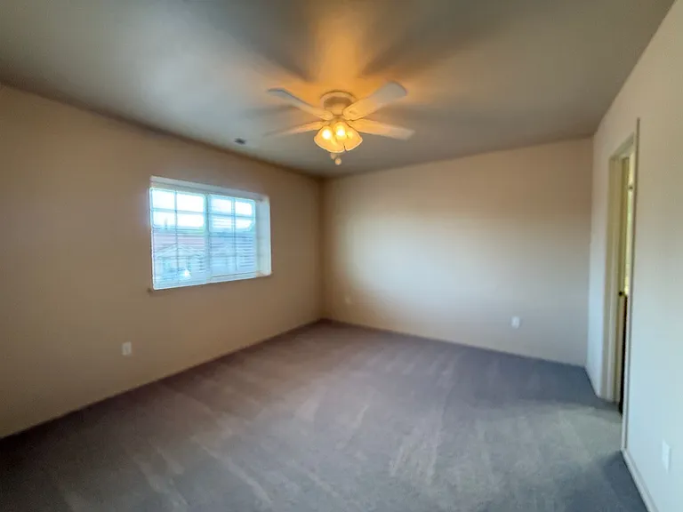 9904 Mia Ln — Photo 23